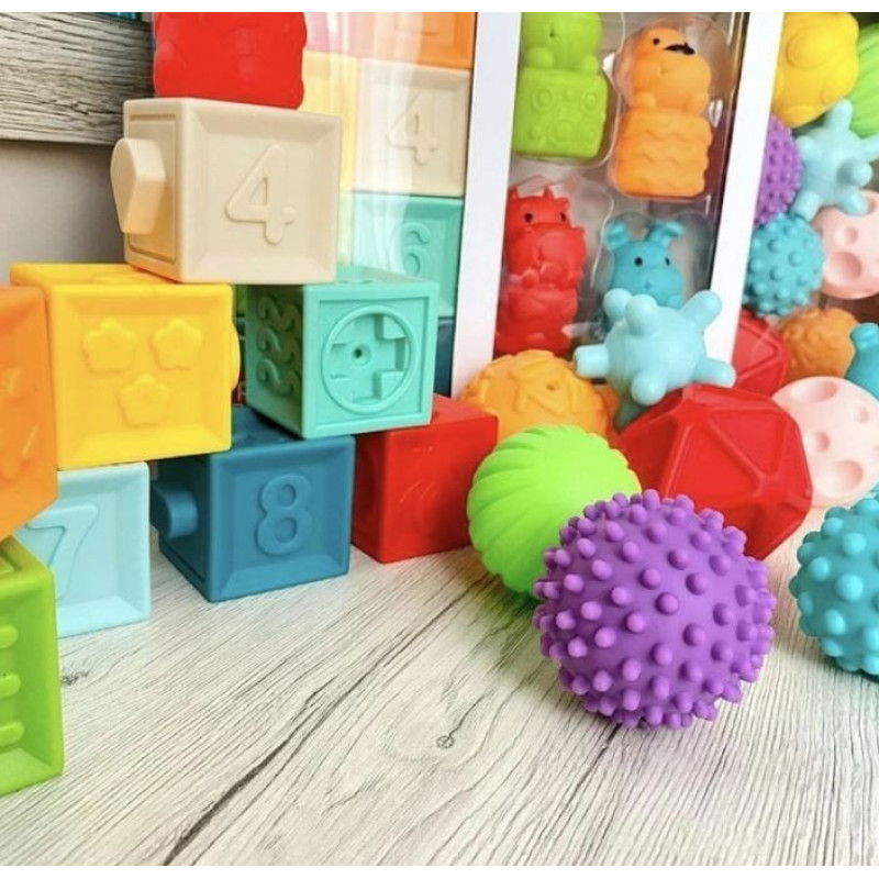 Іграшки для купання LimoToys HB 0011 20шт(м'ячик/кубик/тварина), в кор-ці, 43-27-7,5см