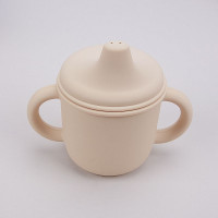 Силіконовий поїльник з ручками, кришкою та носиком Ivory