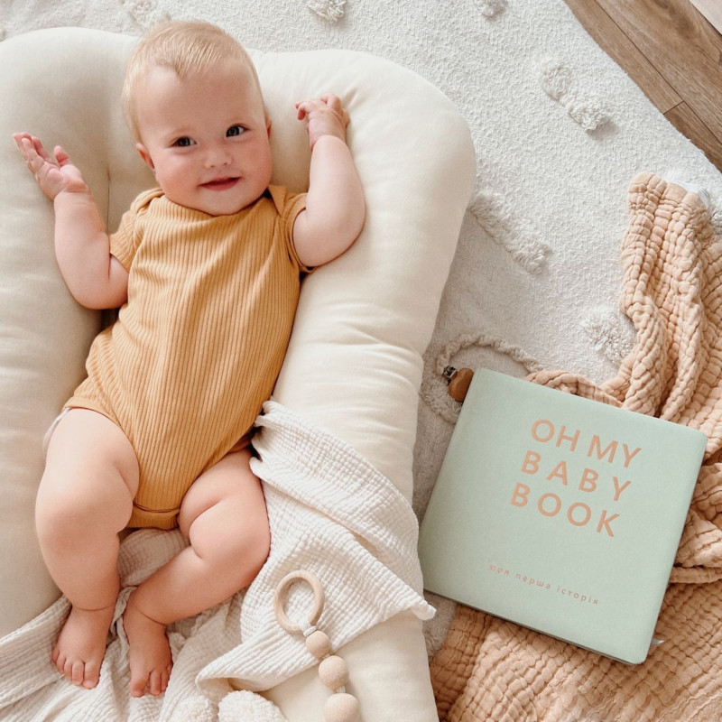 Oh My Baby Book для дівчинки оливка (new)