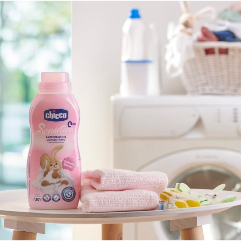 Пом’якшувач тканин Chicco “Delicate Flowers” серії 
