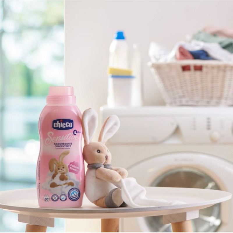 Пом’якшувач тканин Chicco “Delicate Flowers” серії 