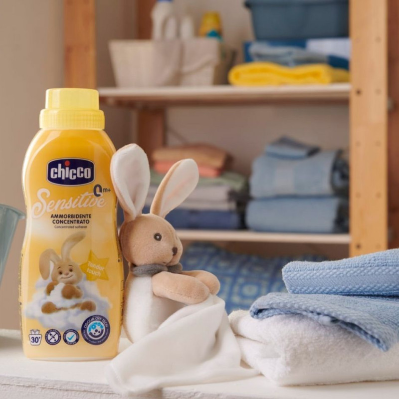 Пом’якшувач тканин Chicco “Tender Touch” серії “Sensitive”, 750 мл. 68294.10