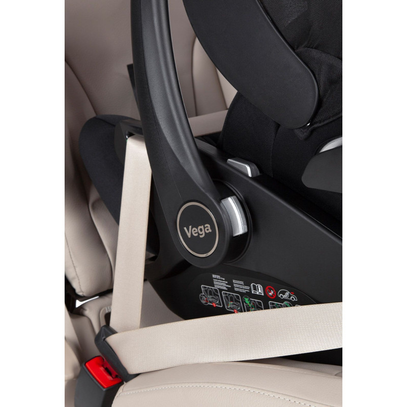 Автокрісло CARRELLO Vega CRL-14101 Absolute Black i-Size 40-87см /1/