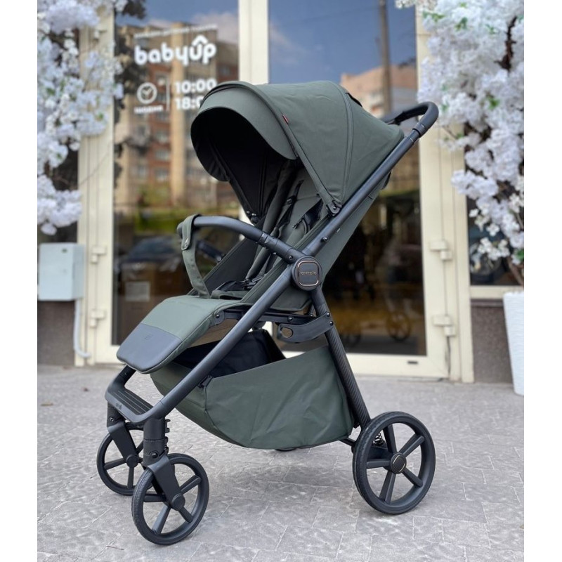 Прогулянкова коляска CARRELLO Bravo Carbon CRL-5530 Tropic Green /1/