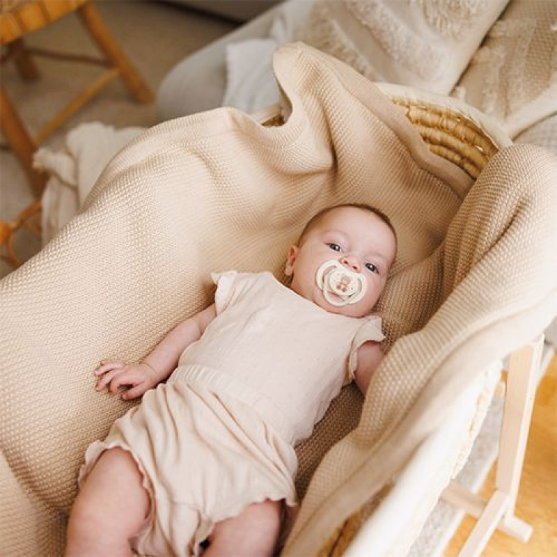 Пустушка симетрична силіконова 0-6 міс. (беж/коричнева) BabyOno 1669/01