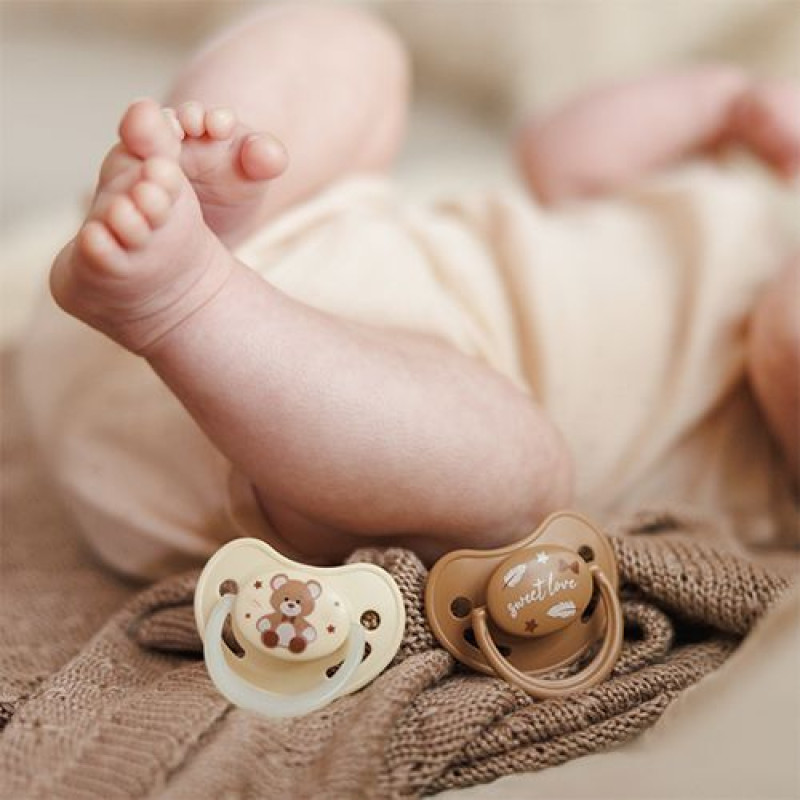 Пустушка анатомічна силіконова 0-6 міс. (беж/коричнева) BabyOno 1670/01